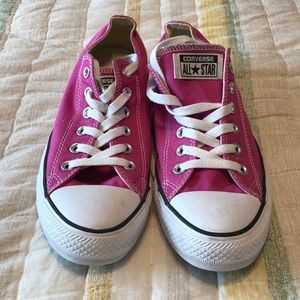 Pink converse. Womens size 9, (mens size 7)